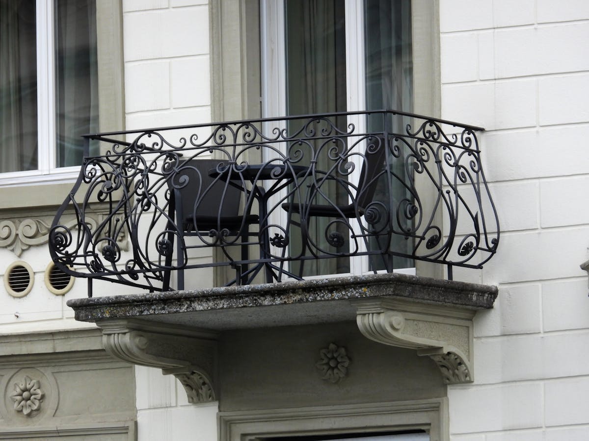 Garde-corps en fer forgé à Nice